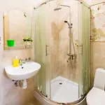 On Lesya Kurbasa 7 Apartman